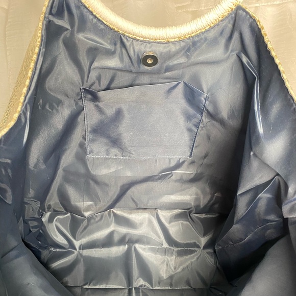 Large Gold Bag with Circle Straw Handle - Picture 2 of 2